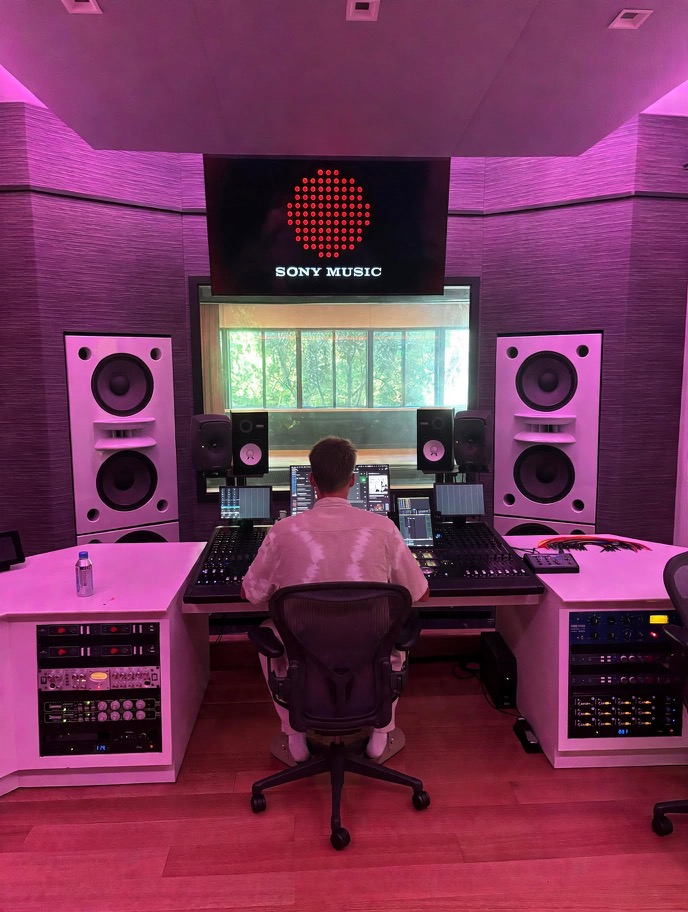 SONY CORPORATION OF AMERICA / PROFESSIONAL AUDIO